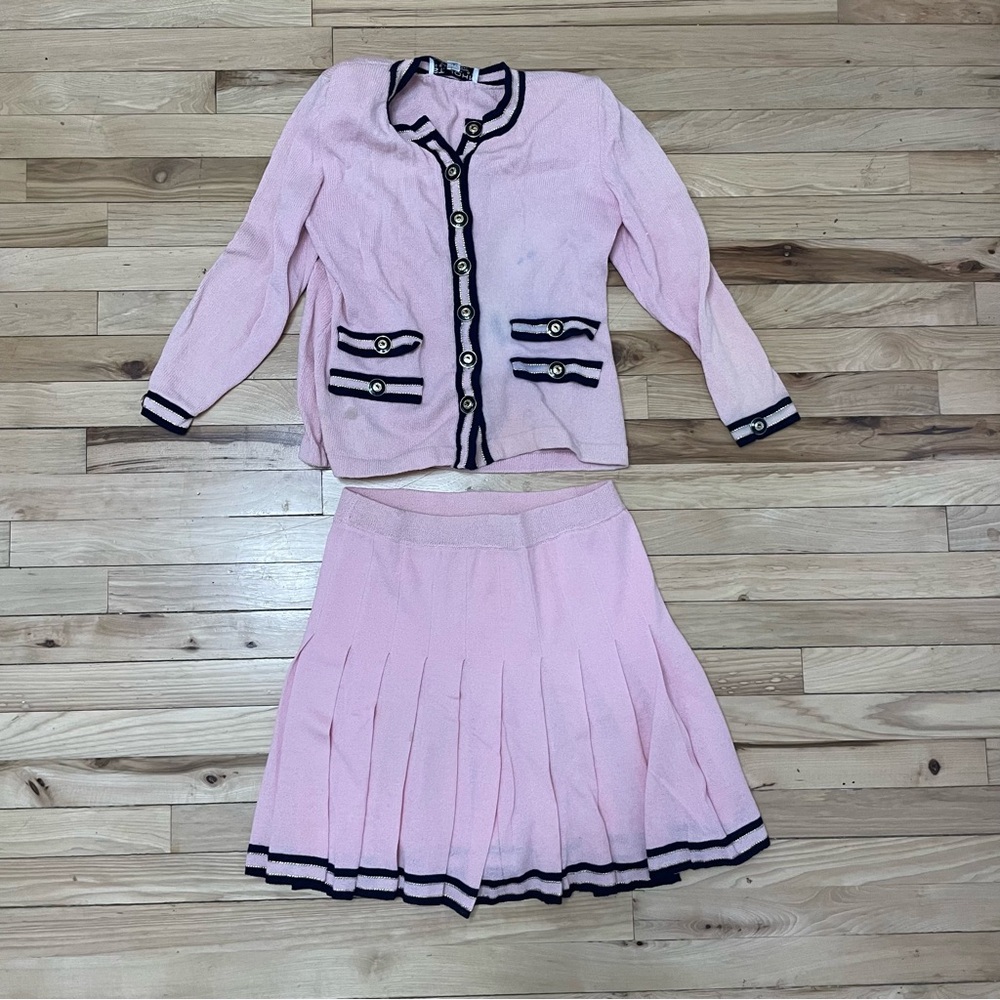 ST. JOHN Collection By Marie Gray Pink Preppy Skirt & Sweater (FLAWS - READ)